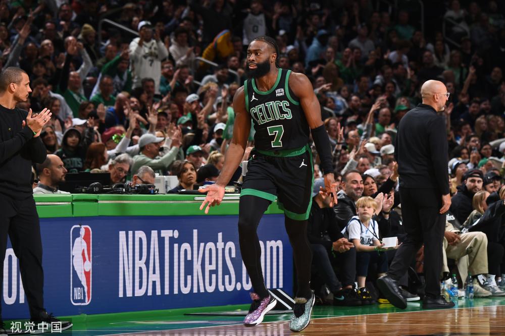 赛中曾以快 赛中曾以快