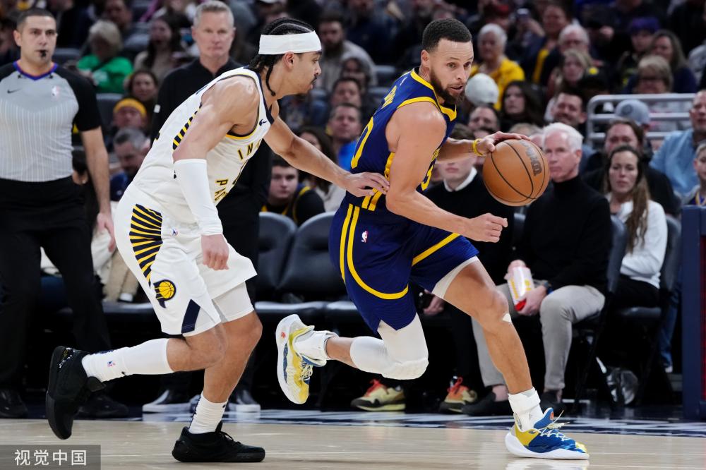 领球队闯入 领球队闯入