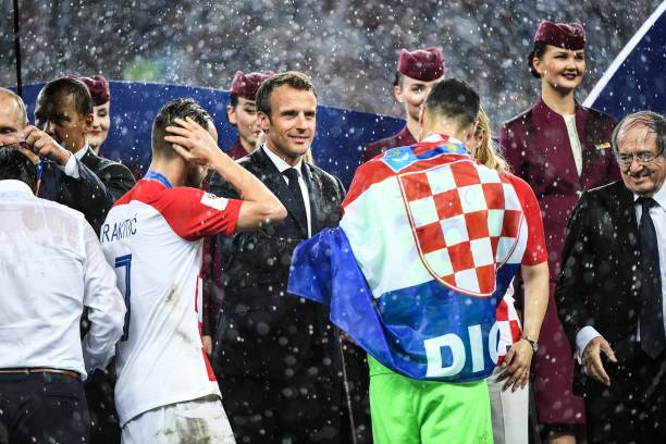 他的表现早 他的表现早