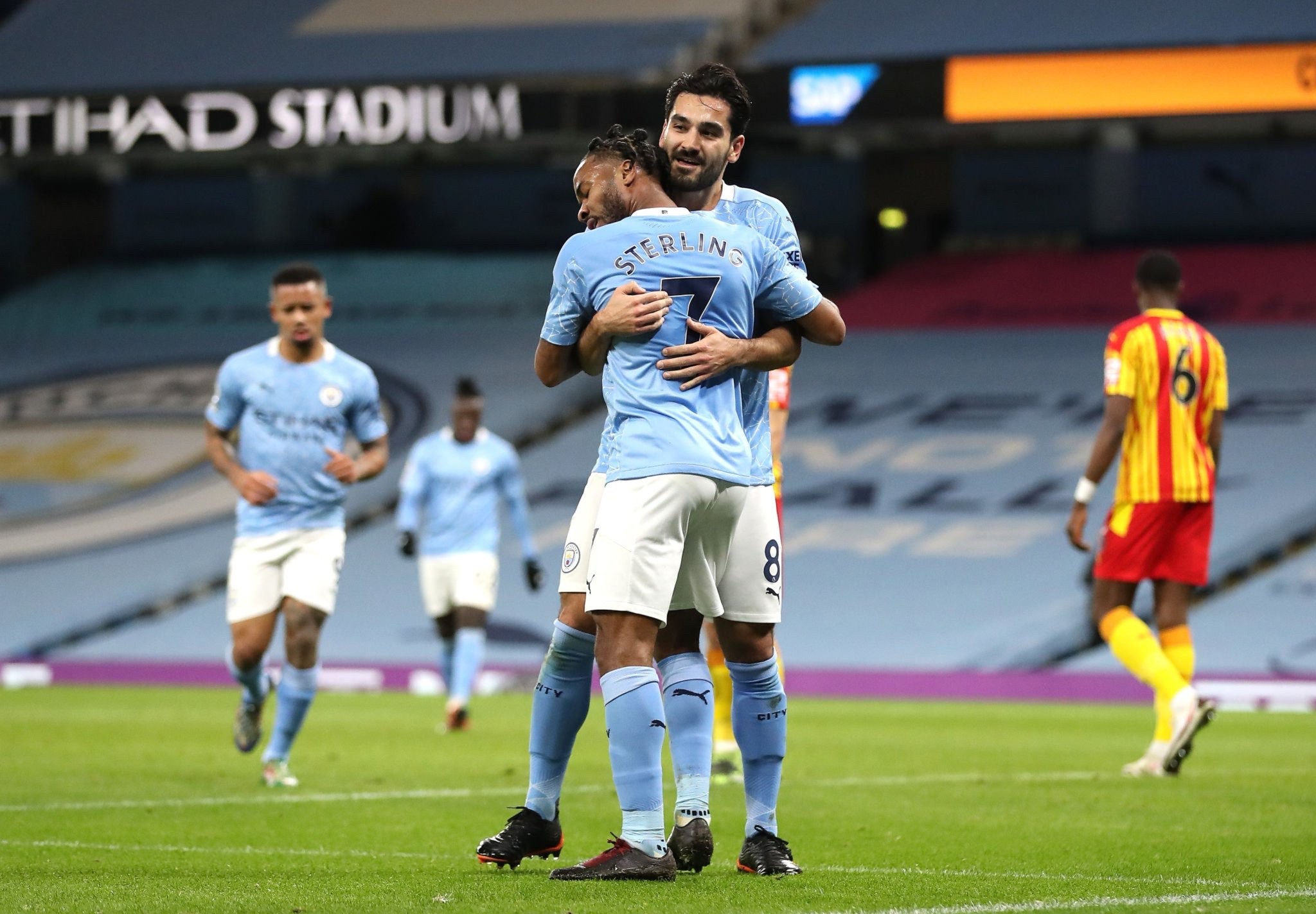 埃尔南德斯 埃尔南德斯